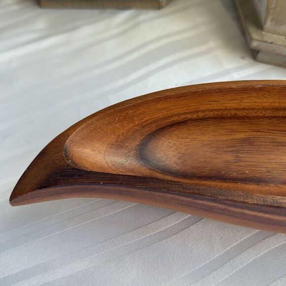 Elegant Wooden Decorative Bowl - Picture 5 of 7